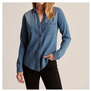 Women’s A & F Denim Button Up